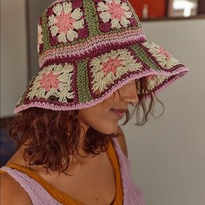 Free People Summer of Love Straw Bucket Hat in Berry (SOLD OUT ONLINE)